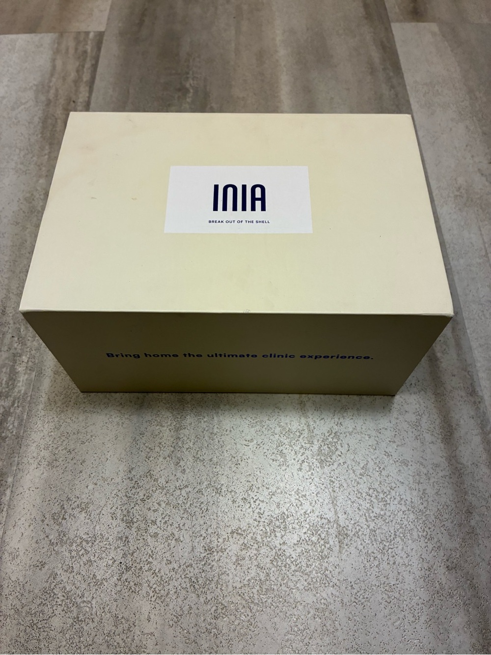Aesthetic device of the INIA brand